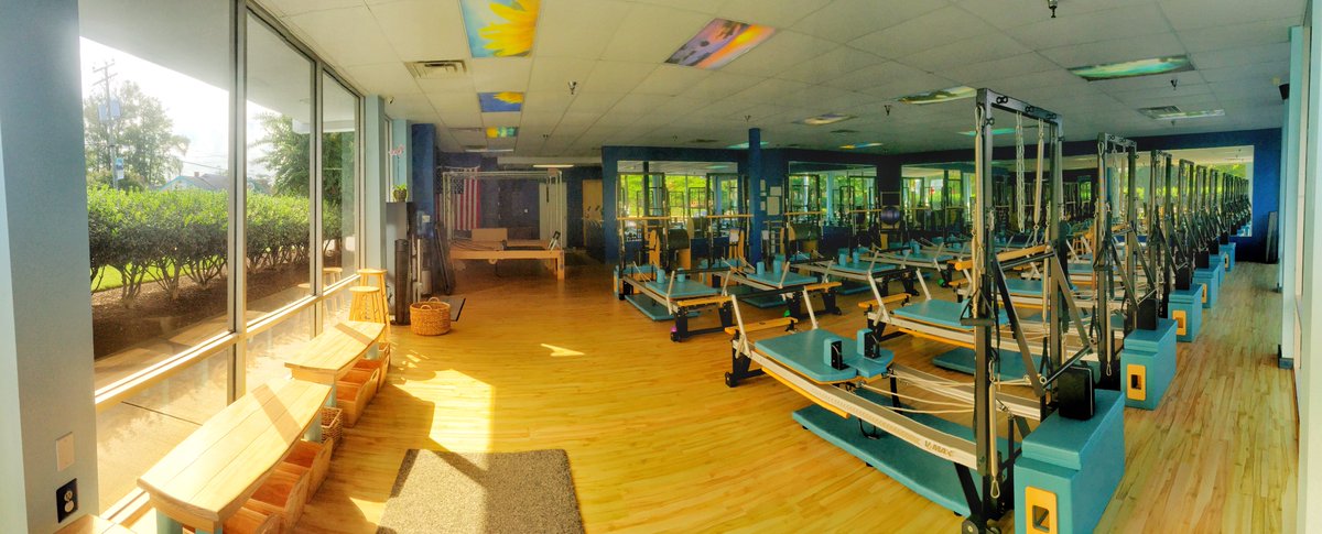 VBPilatesClub's tweet photo. 😍https://t.co/Xil5VL4BIF Buy1.Get2-NEW CLASSES-6amM-F &amp; 7amS OCT OFFER 1.Buy1NewClass https://t.co/YkQn97MrTL us 3.we gift you 2New Classes https://t.co/UOZBu4So9Q