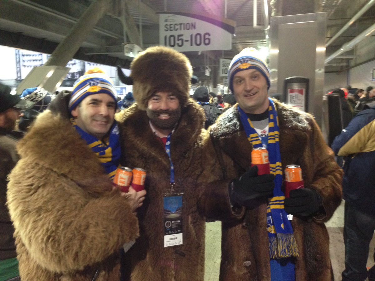 BomberHistory's tweet photo. Did I hear HOME PLAYOFF GAME at IGF? Bring on the nasty November weather. We're brushing the #manfurs out & getting ready! ❄️🏈 #ForTheW https://t.co/WBeViURKph