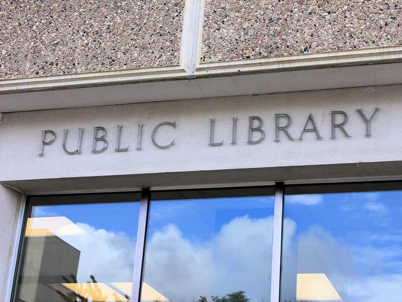 Saskatoon Public Library Announces Newest Writer in Residence dlvr.it/PrggF9 https://t.co/lzzAn1Un65