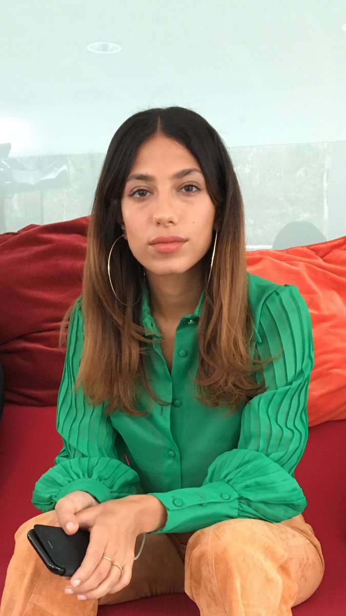 svtbabel's tweet photo. Vi pratar också med bokdebutanten @EvinAhmad. Missa inte det: 20.00 på @svtplay och SVT2! #svtbabel 📚📚📚 https://t.co/hZ5Amfoaa9