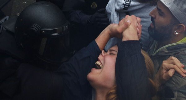 M_AndersonSF's tweet photo. 38 wounded &amp; unfortunately Spanish aggression means prob more by end of today - Catalans fight back with determination to defend democracy https://t.co/QkAhpZ4RjY