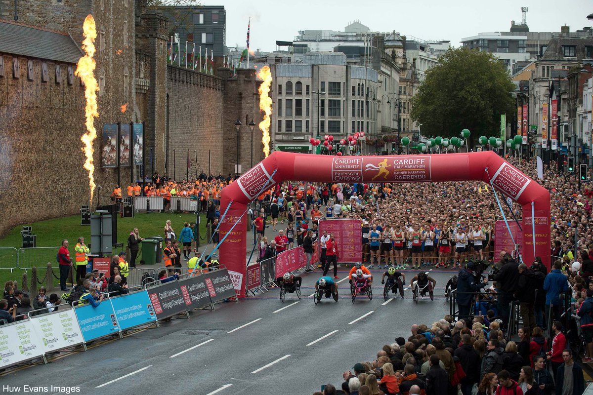 BBCSportWales's tweet photo. Richie Powell wins the #bbccardiffhalf men's wheelchair race

📺 @BBCOne Wales

📱 LIVE: https://t.co/ejE5pg7OPe https://t.co/6DkU6QyoUL