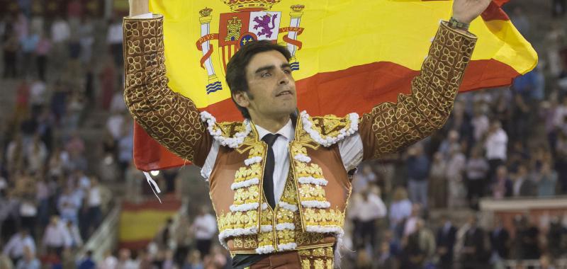 ignapereletegui's tweet photo. Viva La Tauromaquia¡ Viva España¡ Viva la Libertad¡ @miguelangperera @InfoMAPerera #TEMPORADÓN https://t.co/w7rUt024G4