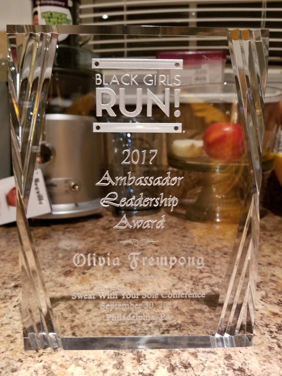 LivFit413's tweet photo. Thank you Jesus and thanx @blackgirlsrun @CurlzNPumpz @toni_carey @amhicks01
2017 Ambassador Leadership Award
#SWYS2017 #BGRAlbany #BGR 💜💪🏾 https://t.co/6AG3xknwp3