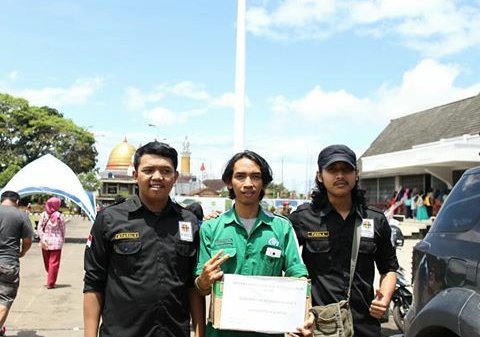 hmspolteksmi's tweet photo. Pengumpulan donasi utk para pengungsi dampak aktif Gunung Agung, Bali.

Terimakasih semua pihak yang sudah memberikan donasi.

#hmspolteksmi https://t.co/jWRMvgnlan