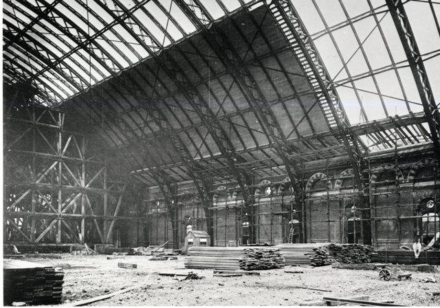 ICELibrary's tweet photo. St Pancras Station opened #onthisday 1868, engineer William Henry Barlow. The single span roof was the largest of its type wiyh 74.83m span https://t.co/wT4YAE5ikl