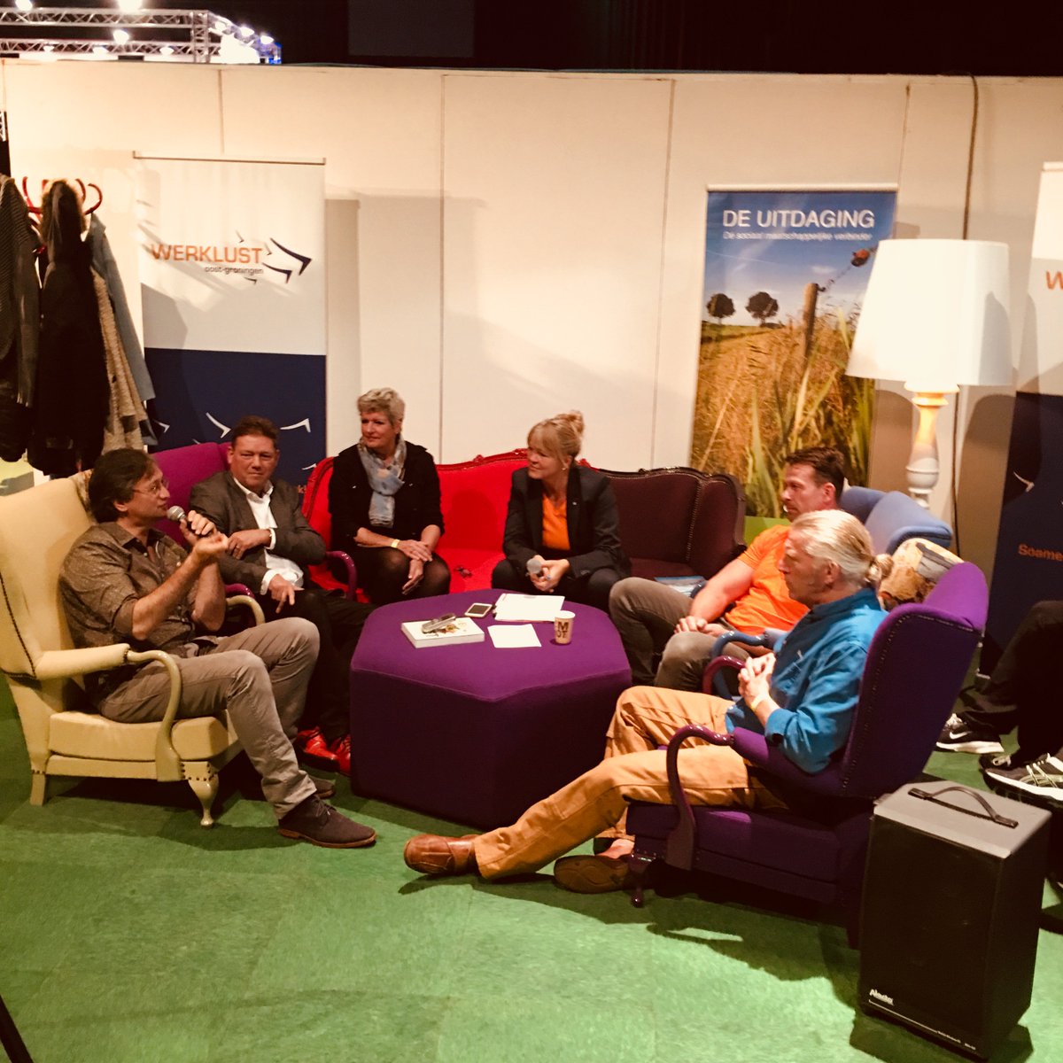 ParkmanagerPMDV's tweet photo. Nu op #LeefEvent in #MartiniPlaza op uitnodiging van #Werklust Oost-Groningen. Parkmanagement zet zich in voor gezond ondernemen en werk https://t.co/sFoMzLdmD6