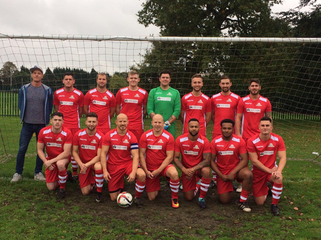 SUFCSunday's tweet photo. Sutton Boot FC 2017/2018 Squad Photo. https://t.co/rgkWUK3cTB