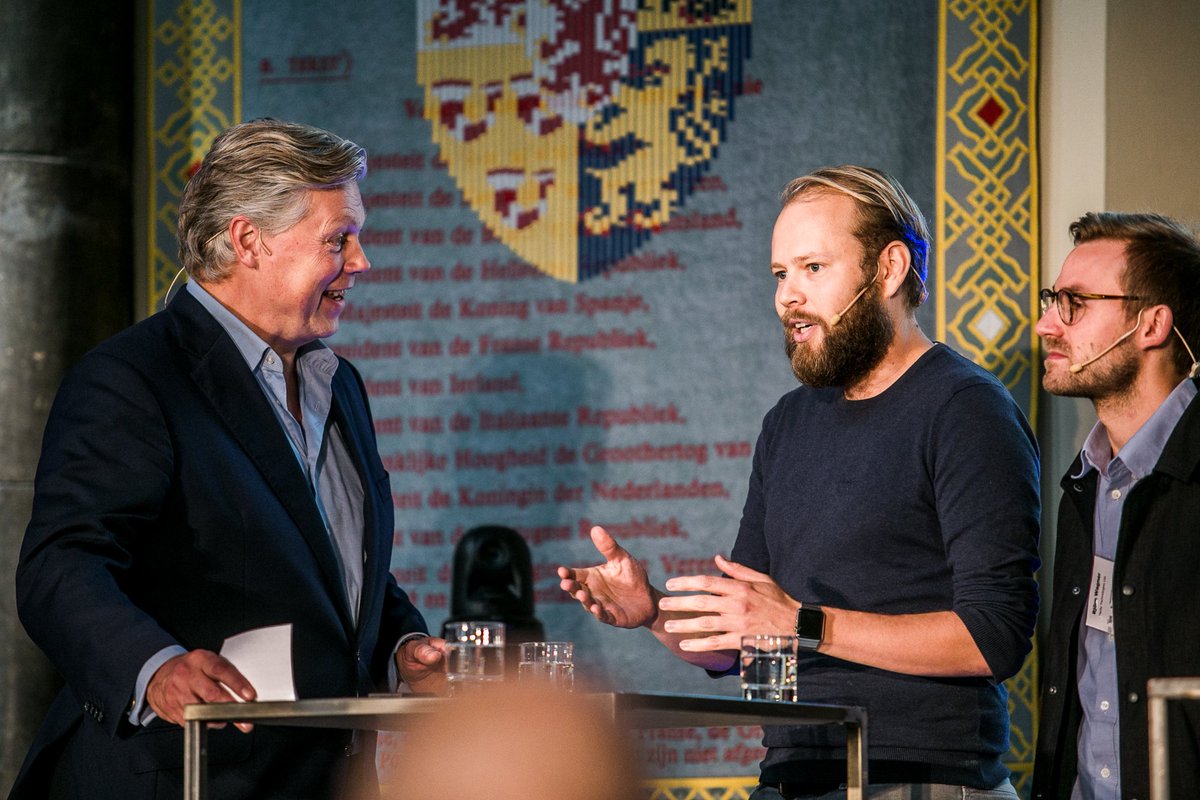 OdysseyCreator's tweet photo. 'Do it yourself, think it, build it, show it and then.. there is no way around it'. - Wienke Giezeman of The Things Network #bc1718 @wienke https://t.co/3gUTFh9MMy