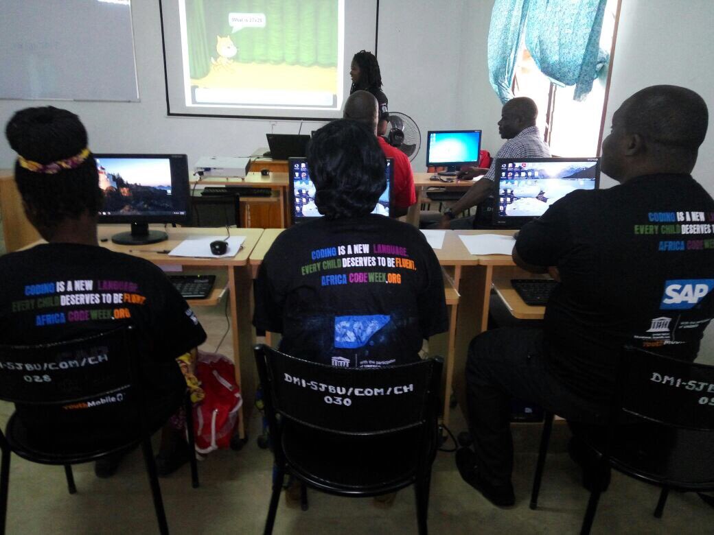 AfricaCodeWeek's tweet photo. #TeamMalawi gears up for #AfricaCodeWeek! @mHubMW @sap4good @ScienceCentreCT https://t.co/MKWhnegZDc