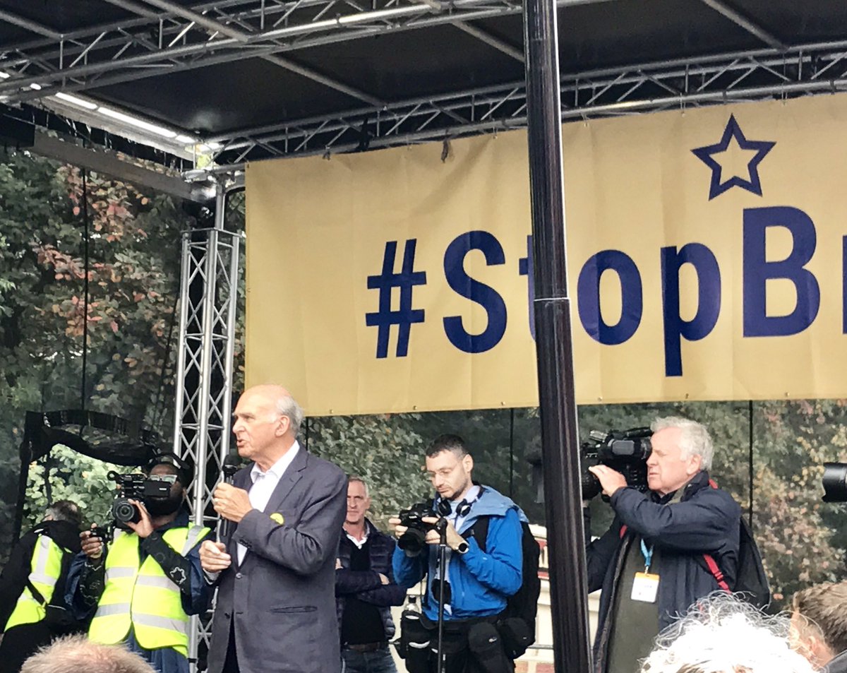 Great to see @vincecable at the #StopBrexitManchester rally #stopbrexit #ManchesterMarch #ToryConf