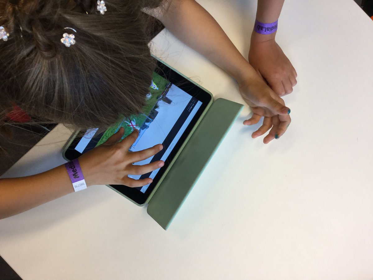 CubissAcademie's tweet photo. Morgen versturen we de inloggegevens voor de leden van de aangemelde bibs voor de elearning Stap in de online wereld van je kind @Cubiss https://t.co/KnwqRn9UMv