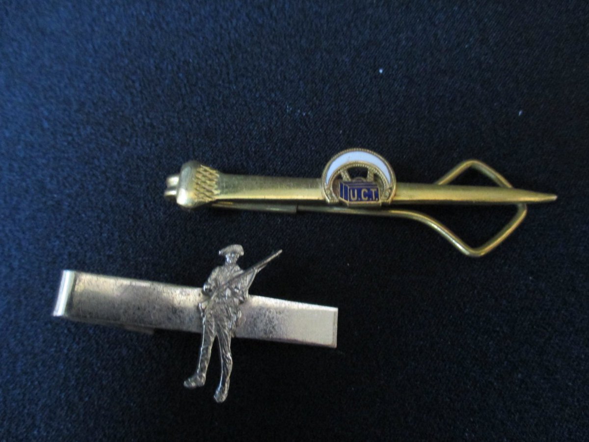 KimBlose's tweet photo. Vintage Tie Bar, pair, Klitzner Tie Bar, Skinny Tie Bar, Sterling Silver, UCT, Suit and Tie https://t.co/2aAVX64kyG #etsy #vintagestyle https://t.co/5MBlwAsRCL