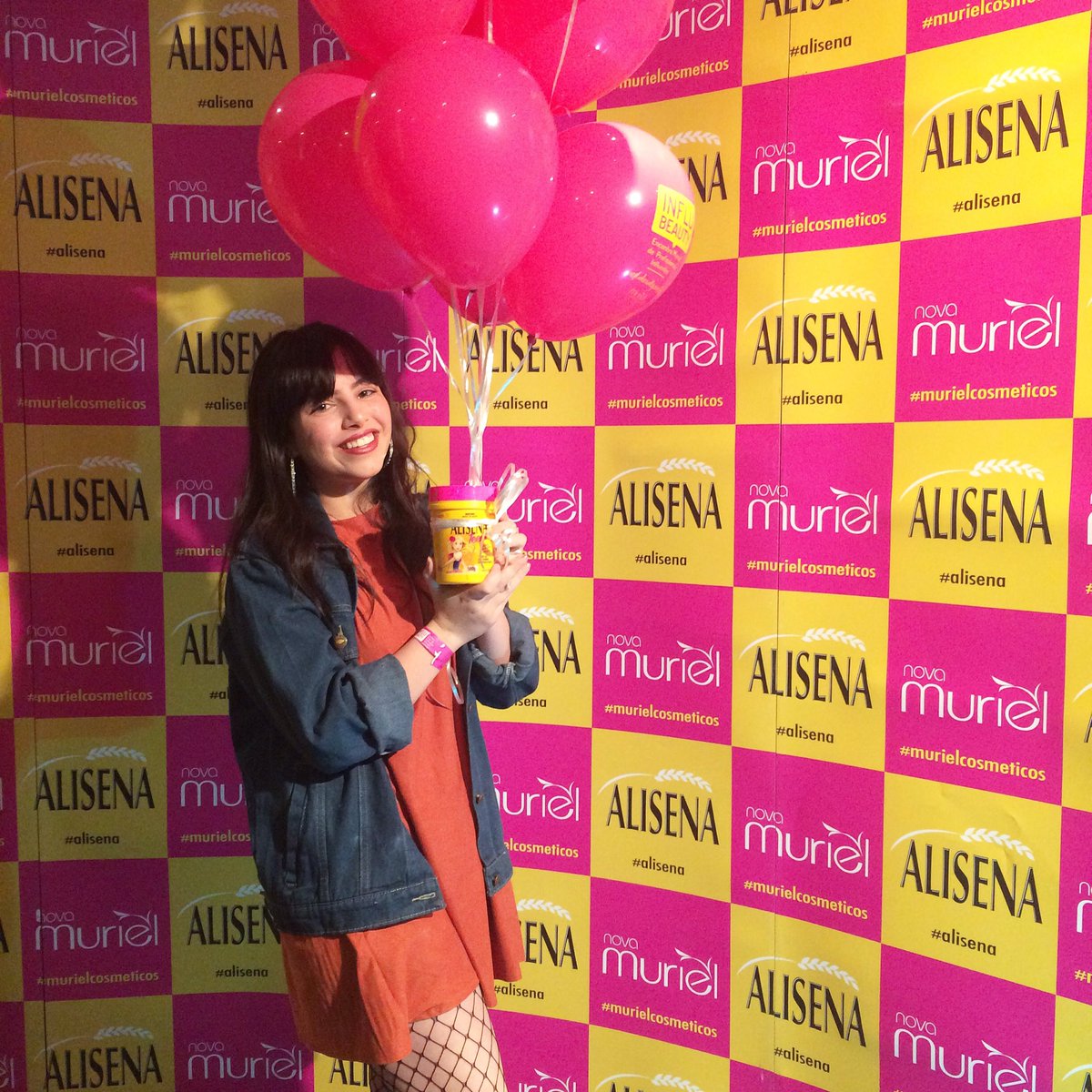 lurucaa's tweet photo. #NovaMuriel #alisena #murielcosmeticos #influbeauty https://t.co/E4JSlDBewq