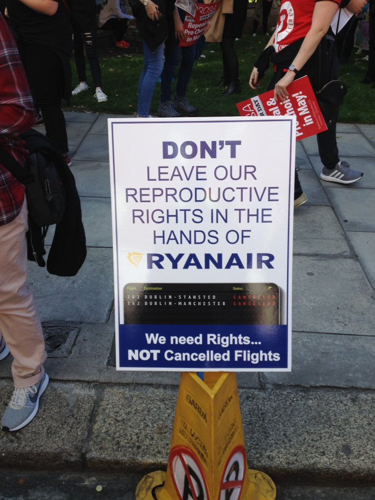 NualaKilleenSD's tweet photo. #ARCMarch17 #repealthe8th Some classy pictures from the #MarchForChoice2017 #socdems It's a sign.... https://t.co/Oh6aFH5LTV