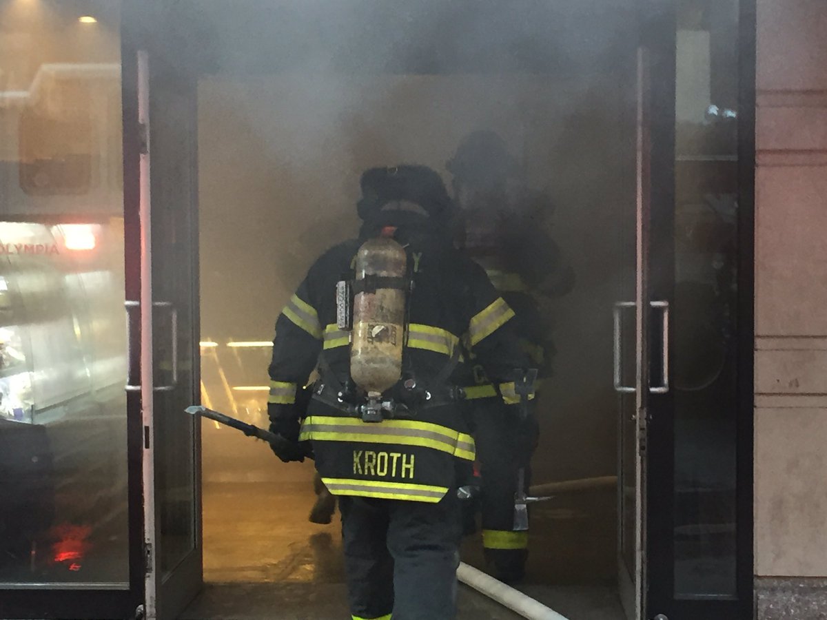 2nd alarm 664 Lexington for a fire in a restaurant 1st floor of a 15 story building