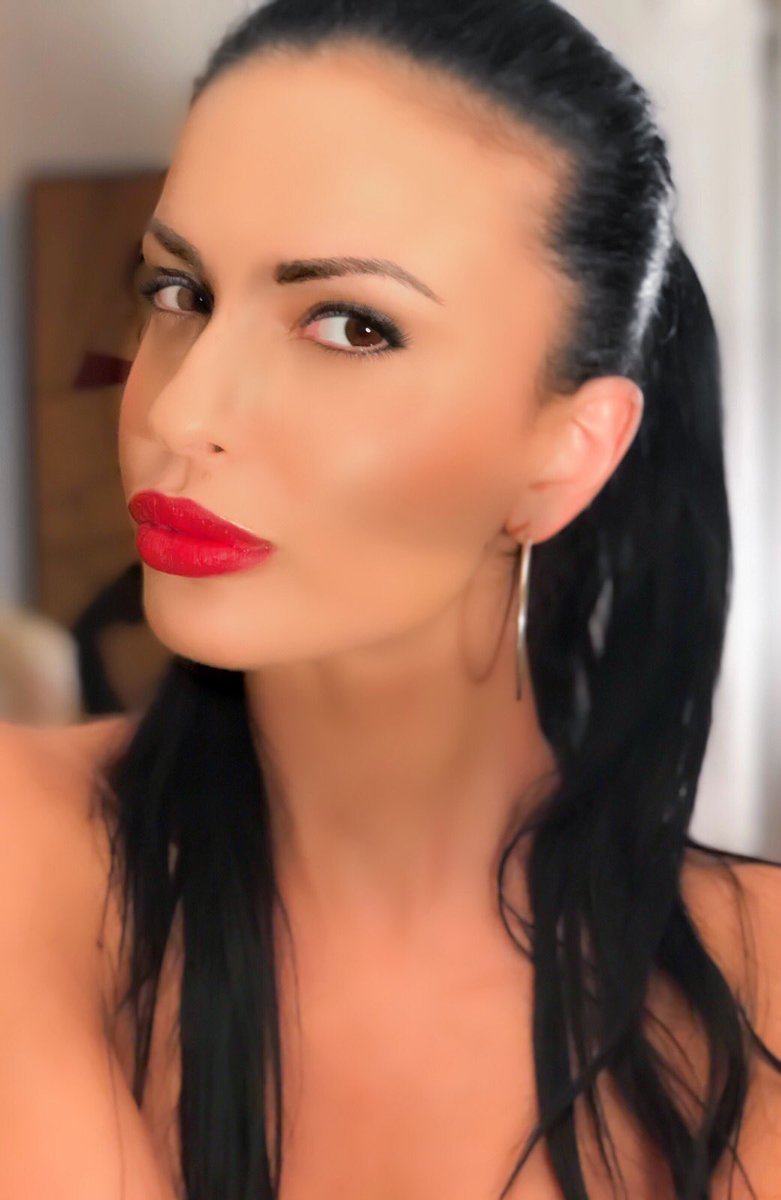 HELENA_KAREL's tweet photo. BON😚DIMANCHE💖
RV💦OCTOBRE💦sur https://t.co/CP6p9gkgNN @Cam4_FR en👁Cam et de mon 📱 @Hellocamtv mes🔞moments🔞intimes ✨RT✨ gagne 👍🏼EXT🔞VDO🔞
💃🏻✨💋✨ https://t.co/D2aVhuO4X6