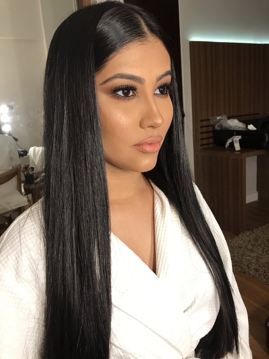 ThaynaraOG's tweet photo. Kiu Kardashian #MPN #ThaynaraOGGata https://t.co/u43Paa0iTp