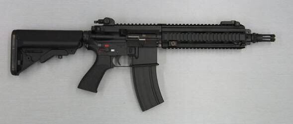 ウィザード03 第1騎兵師団 در توییتر 夏アニメに登場した兵器 H K Hk416 ヘッケラー コッホ社が開発したカービン タイプのアサルトライフルである 陸自が 特殊小銃 特殊小銃b という名称の装備を購入しており 調達情報にはヘッケラー コッホ社製と記載され ウィザード03 第1騎兵師団 در توییتر 夏アニメに登場した兵器 H K Hk416 ヘッケラー コッホ社が開発したカービン タイプのアサルトライフルである 陸自が 特殊小銃 特殊小銃b という名称の装備を購入しており 調達情報にはヘッケラー コッホ社製と記載され
