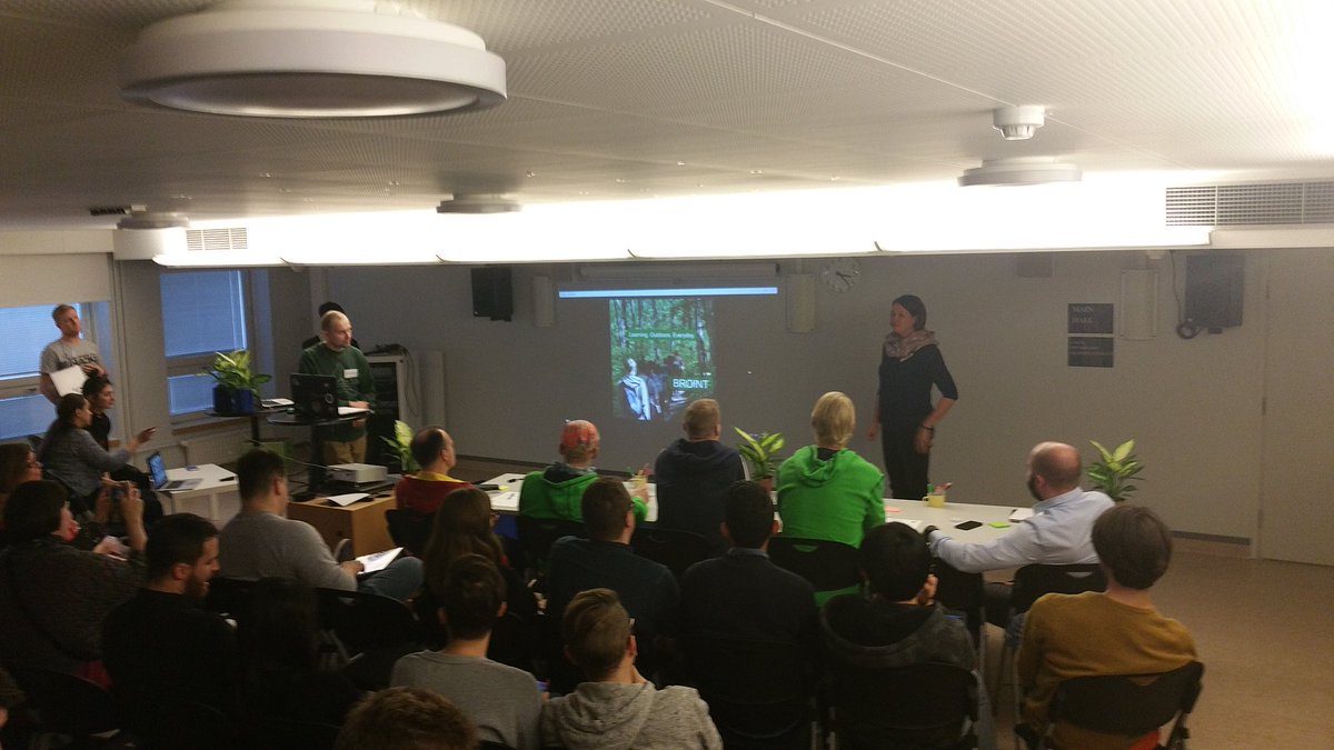 oneSandeman's tweet photo. #broint company bringing teaching outdoors. Nature relaxes and boost creativity. Sitting kills anyways #cityhacktuusula https://t.co/0li4ezU9do