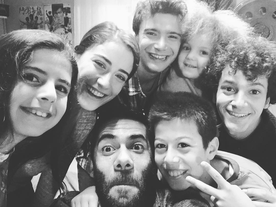 IsmetElibolCl's tweet photo. Feliz domingo 🍭😘 #BizimHikaye https://t.co/oiTU0dlkZN