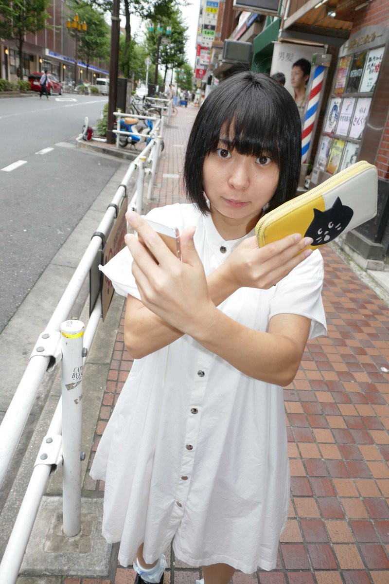 画像 動画 にゃんこスターのアンゴラ村長 ブラ直しすぎでワロタwww二本目ではパンツ見えてる 可愛い かわええなオイ ツイちゃんまとめ速報