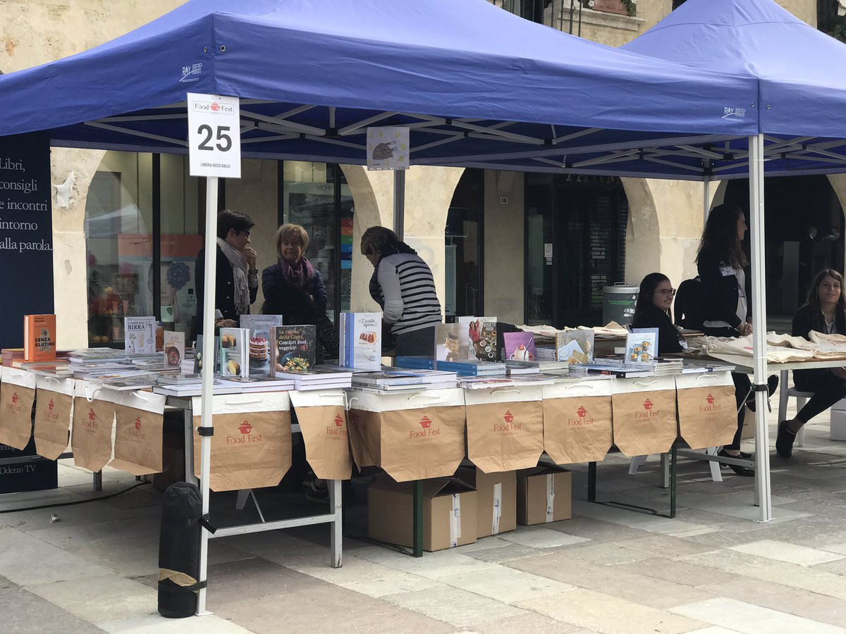 iFoodit's tweet photo. continua il festival del food ad @OderzoFoodFest con assaggi e eccellenze territoriali #oderzoFF @VatySuvimol https://t.co/Efrhn9qyJr