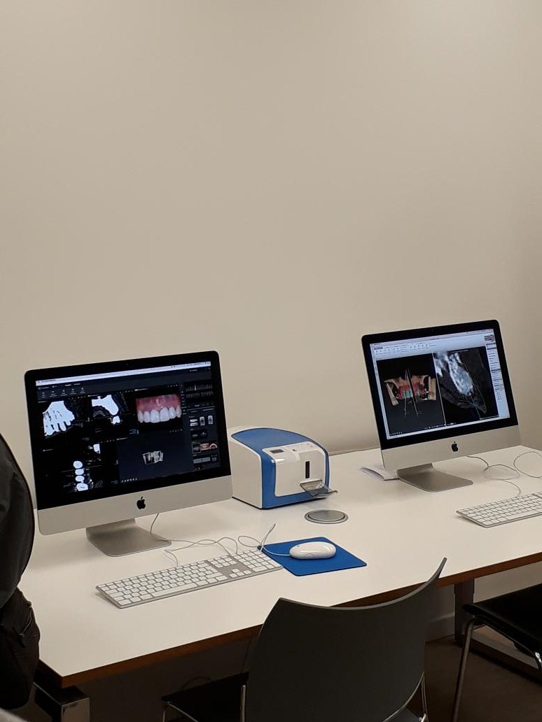 NeilVdBroeck's tweet photo. Nobel Biocare is een mooi voorbeeld van digitalisering binnen de tandheelkunde. #openbedrijvendag #itfactory #thomasmore https://t.co/AIe6r9rBch
