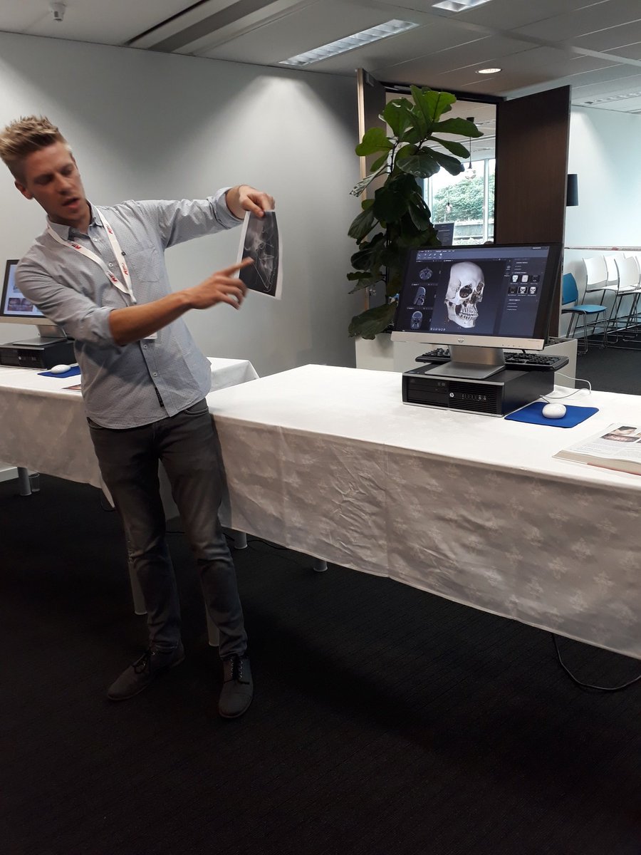 NeilVdBroeck's tweet photo. Nobel Biocare is een mooi voorbeeld van digitalisering binnen de tandheelkunde. #openbedrijvendag #itfactory #thomasmore https://t.co/AIe6r9rBch