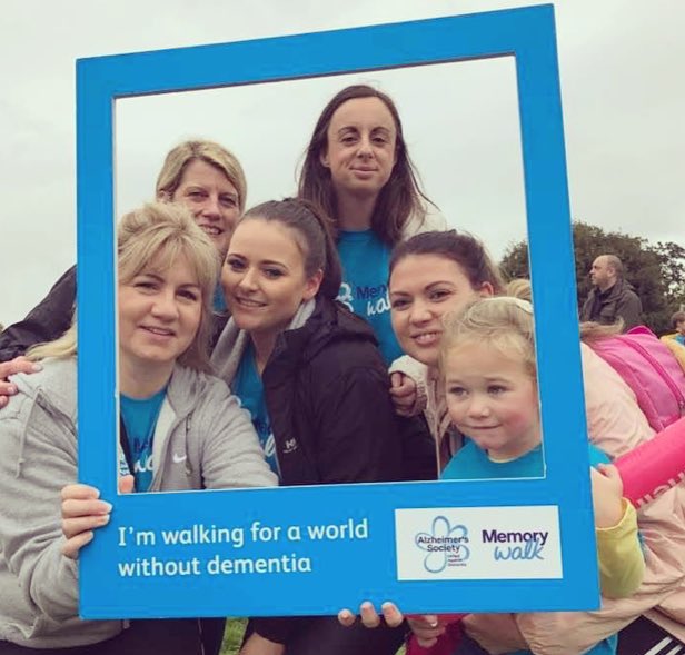 laurenthfc's tweet photo. Memory Walk with some of the Sherwood Prime Care girls and their families! #MemoryWalk2017 πβ¨
https://t.co/Pv05f4p1uZ https://t.co/nVcTrUMqMF