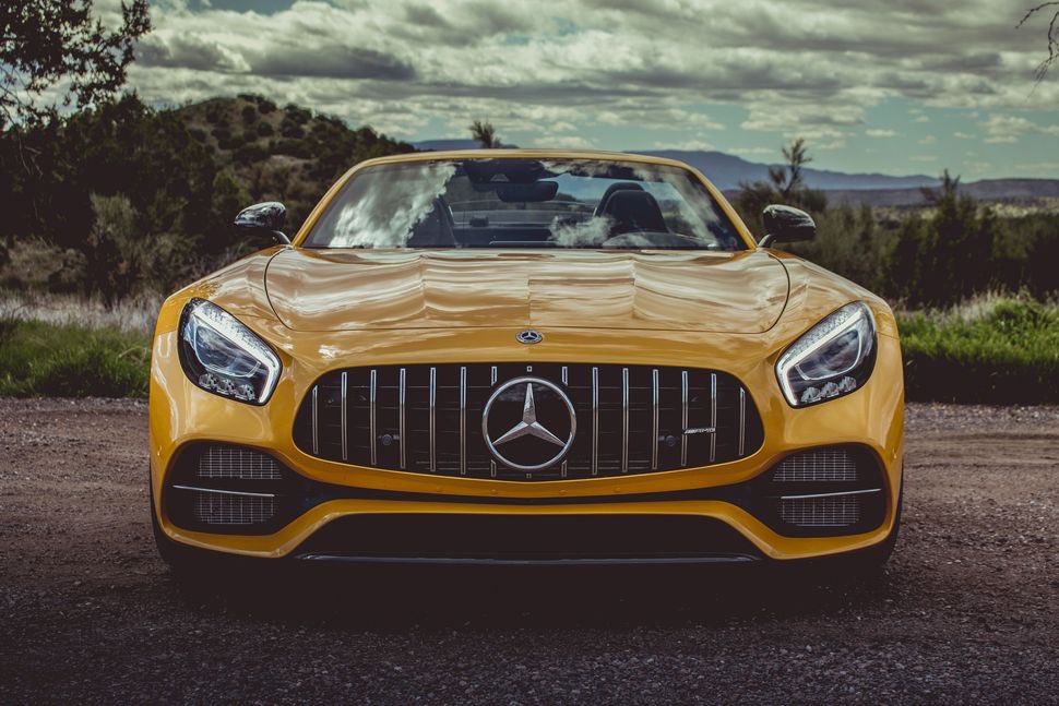 DailyAMG tweet picture