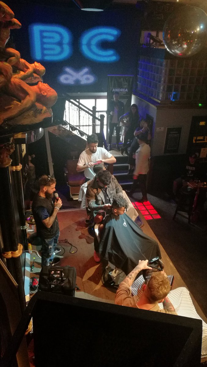 VeronikaKamenic's tweet photo. Sundays with @barbercutdublin 
Great atmosphere here! 💪
#barbercutdublin https://t.co/DHxQlUVMrm
