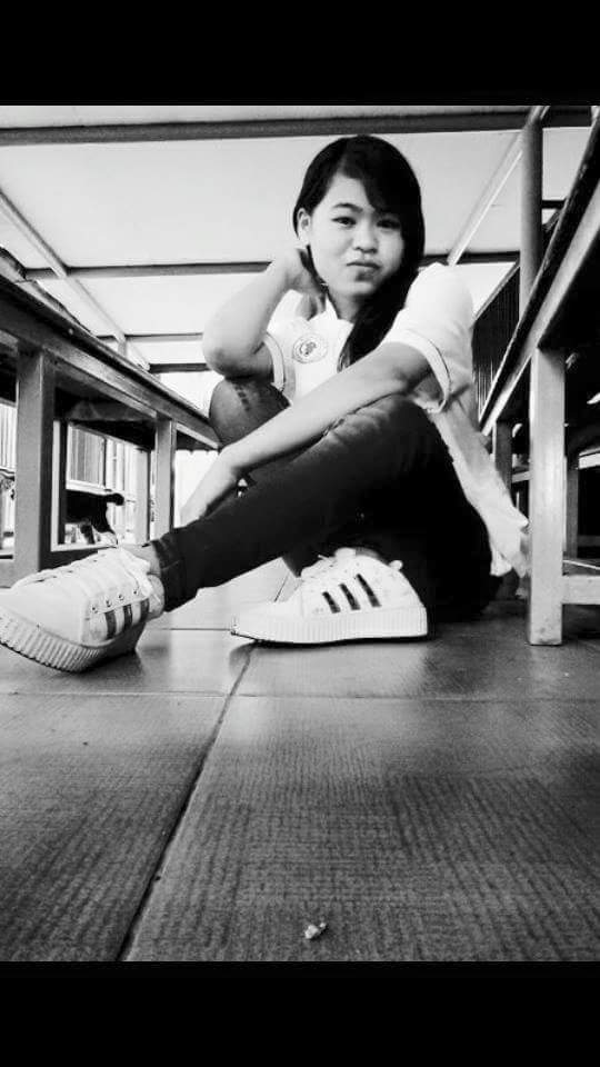 Wasih88720696's tweet photo. Pto album umur 16 buat nnti klo dah ad tmn hidup dlu aq ky gni hahaha https://t.co/GZREHZJYKh