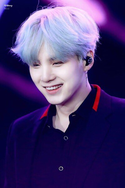 yoongivines's tweet photo. do you think he knows how beautiful he is https://t.co/1QyTGwOLk9