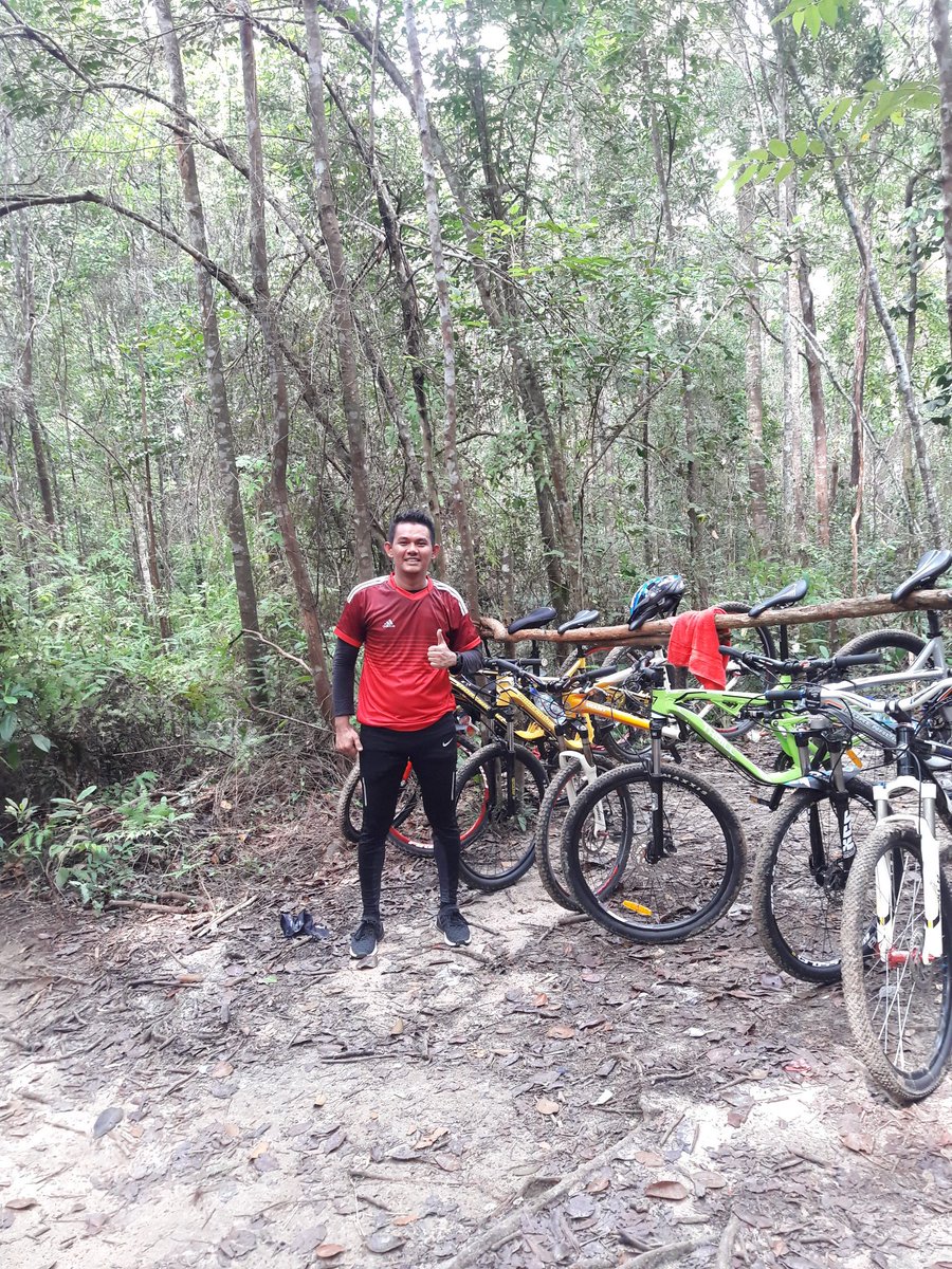 #downhill #sepedabatam #batamgowes #roda4community #civicferiobatam