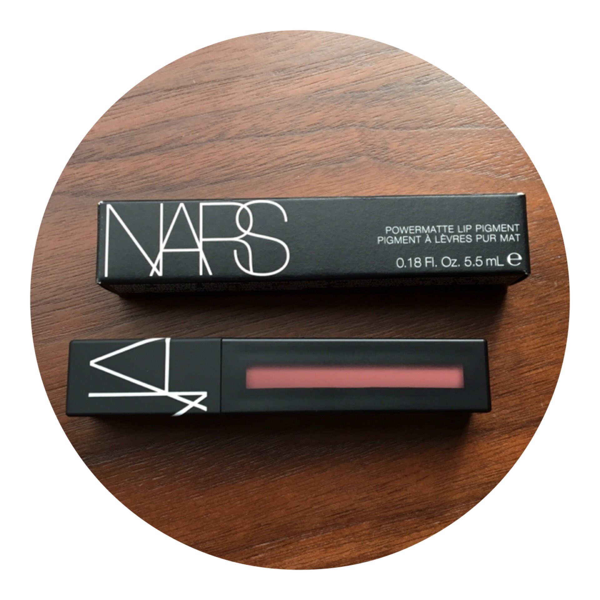 雛菊 Nars Power Mat Lip Pigment 2772 アメリカンウーマン あまりにカッコいい色で気付いたら買っていた とにかくカッコいい唇になります マットリップに苦手意識があったけど 荒れないし扱いやすいし使い勝手が良いので買い足したい 買って良かった