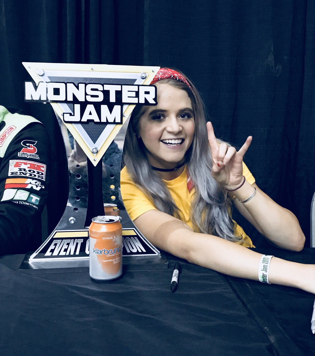 SusanPerformanc's tweet photo. Winning! #femaleentrepreneurs #performancecoach #MonsterJam #livingthedream #winning https://t.co/nNza426SMD