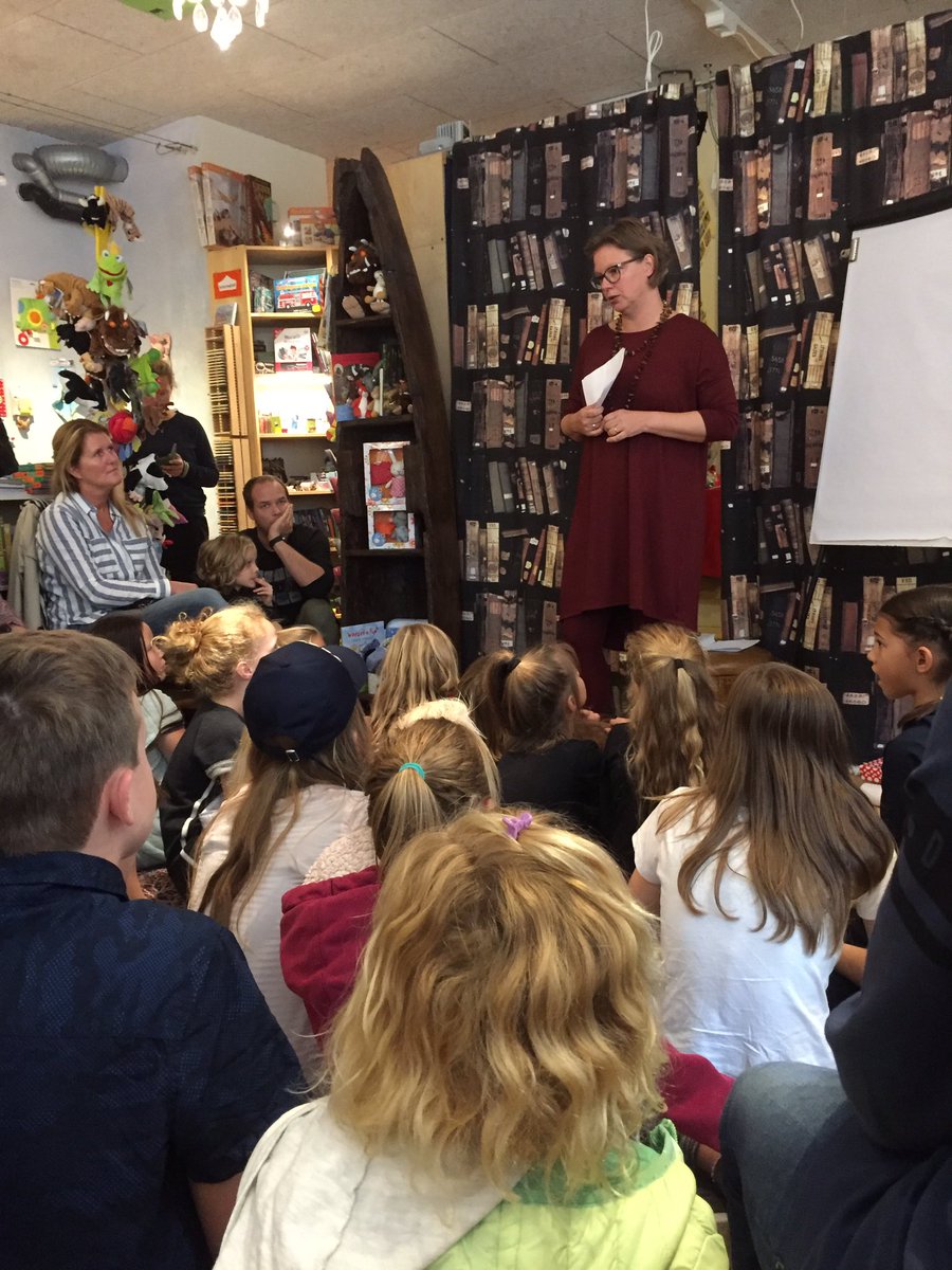 Boekpresentatie #Herre 2 bij <a href="/Silvesterbookz/">Silvester Kinderboek</a> met @MarteJongbloed en @IrisBoter <a href="/lsamsterdam/">Luitingh Sijthoff</a>