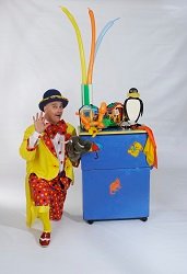 Smartie Artie best party fun!
book or enquire here.

goo.gl/G5KHgu