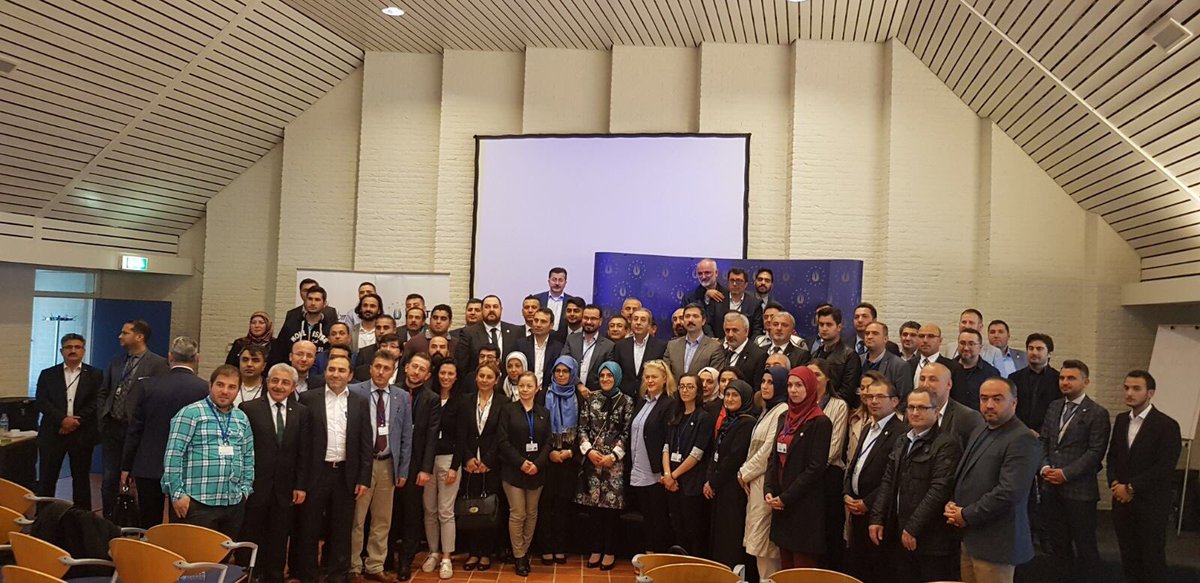 Teşkilat İçi Eğitim Programımız Ak Parti Genel Başkan Yardımcımız <a href="/DrMehdiEker/">Mehmet Mehdi Eker</a> Bey'in sunumuyla tamamlandı.<a href="/SirakayaZafer/">Zafer Sırakaya 🇹🇷</a>