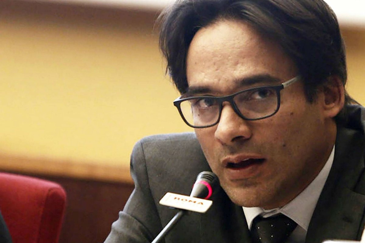 Adnkronos's tweet photo. #M5S, #Mazzillo si chiama fuori: "Non mi candido a regionarie"
https://t.co/jOGnAjyI5c https://t.co/5gYu8N7f1c