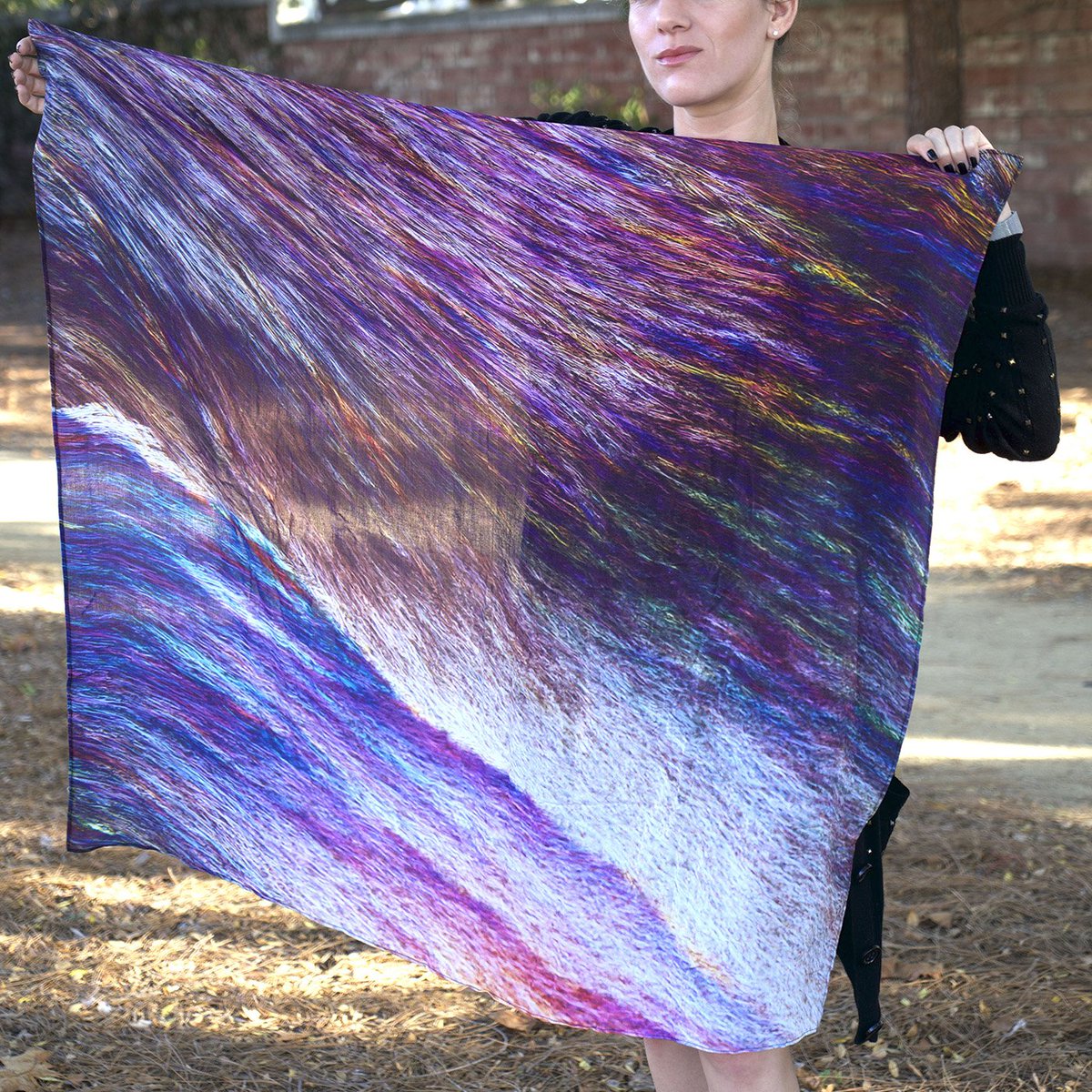 CAOutfitters's tweet photo. Feathers &amp; Fur scarf from yesterday's 3-chemical crystals. Check it out at https://t.co/KWH9IAQYTM #fashion #fashionblogger #SundayBrunch https://t.co/zvtVzLF1xR