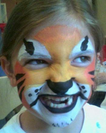 ComedyC0N's tweet photo. Free face painting during scheduled times and caricatures
during comedy con. Hurry to get your tix for @ComedyC0N at https://t.co/lTyZgoWBT5 https://t.co/iQ0q88kvDa