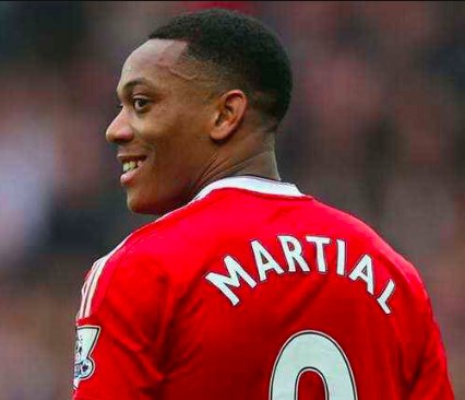 Sporf's tweet photo. Since 15/16 in @PremierLeague:

Eden Hazard:

📅 71 Games
🎯 8 Assists
⚽️ 20 Goals

Anthony Martial:

📅 62 Games
🎯 12 Assists
⚽️ 18 Goals https://t.co/6lN0Bmjfgf