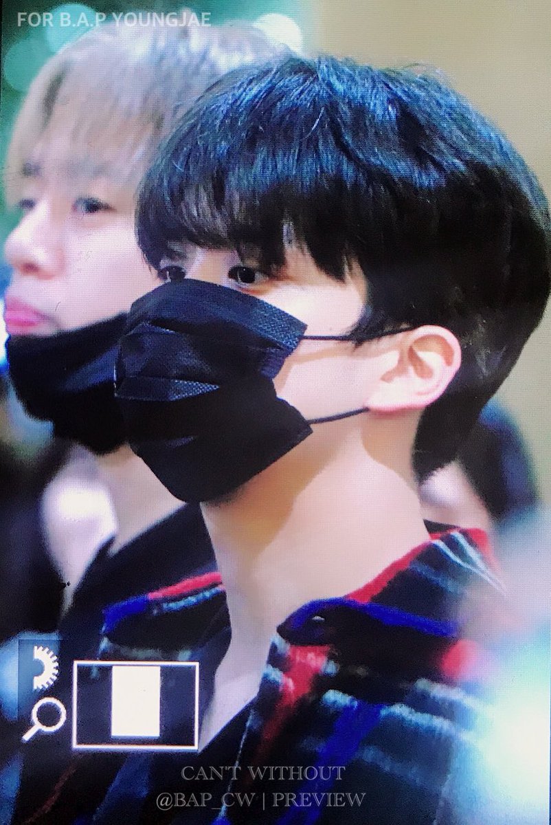 BAP_CW's tweet photo. 171001 #BAP 인천공항 #영재 #Youngjae @BAP_Youngjae 굿밤💕 https://t.co/CPmGUfiIVJ