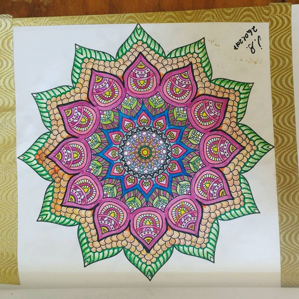 craftstudiolove's tweet photo. #mandala #mandalas #artpage #artworks #artistsoninstagram #craftstudiowithlove@craftstudiowithlove on #instagram #follow #colorpencils https://t.co/YnAAskdndR