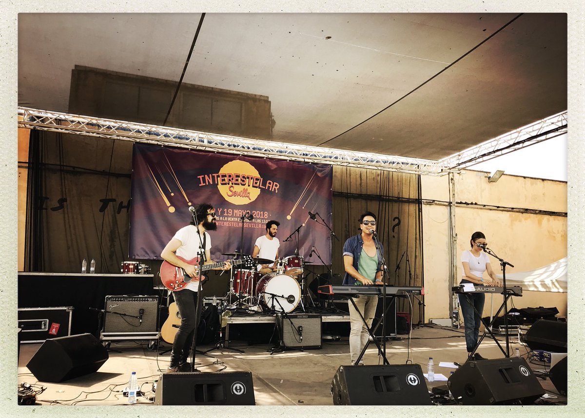 enorme descubrimiento.. <a href="/PIANETMUSIC/">Pianet</a>, aquí tenéis un nuevo fan! 

gracias <a href="/PicnicInterest/">Picnic Interestelar</a>