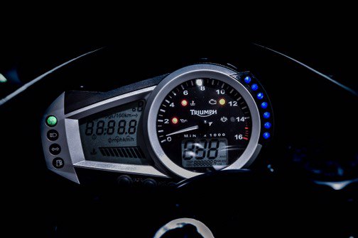 tanaka_real_'s tweet image. 昨日撮ってもらいました！カタログショット！安定感抜群！(@SHIRUKO8 )#Triumphが美しい   
#Daytona675