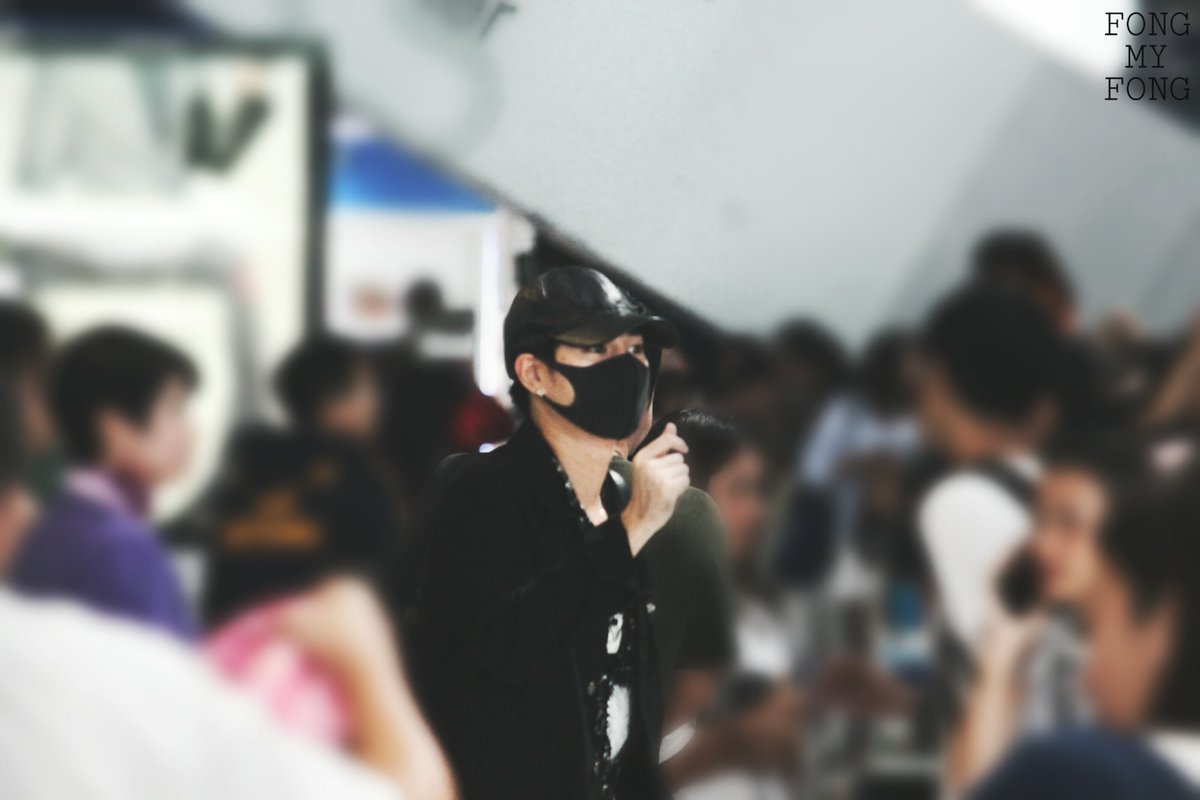 fongmyfong's tweet photo. ได้แอบมองเธอข้าง��ดียวอยู่ที่มุมนี้
ก็พอแล้วไม่มีเงื่อนไขใดใดในความหวังดี
#เป๊กผลิตโชค #palitgallery https://t.co/rNZPIU0Twz