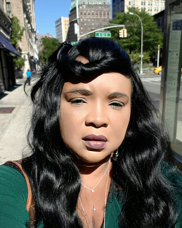 Christiane01Ab's tweet photo. Walking day! #SunnyDay #WalkingSunday #newyorkstreetstyle #sundayrelax  enjoying the city #newyorkcity #NYCLife https://t.co/eDHtWVe7DQ